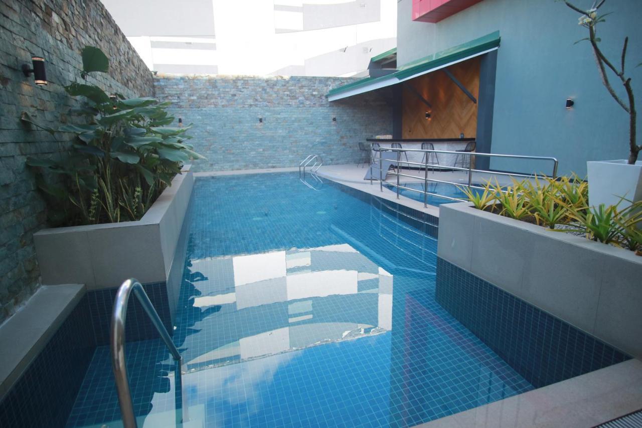 Summit Hotel Naga Extérieur photo